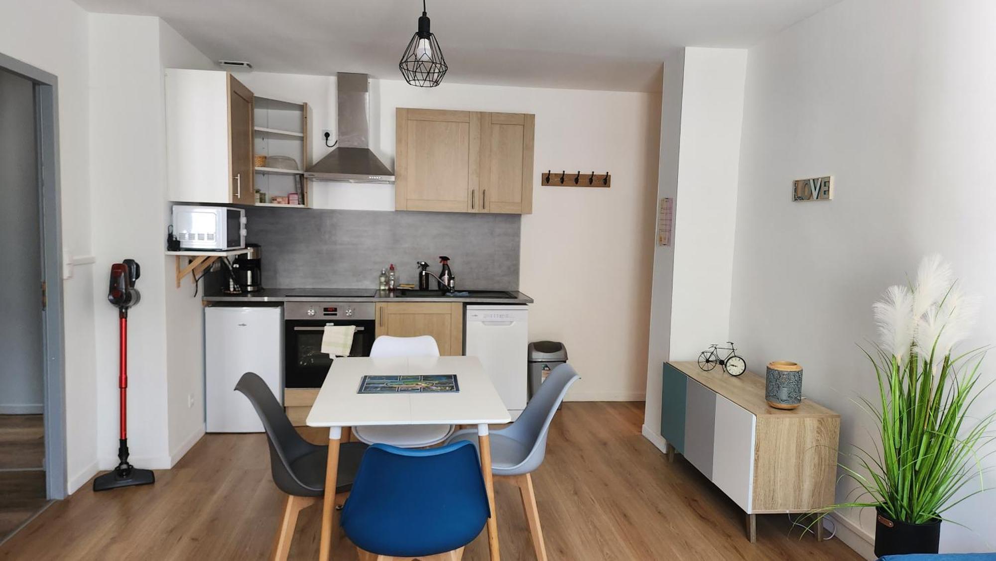 Appartement Tout Confort Vue Sur Les Forts Salins-les-Bains Exterior foto